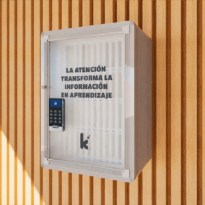 Gabinete para almacenamiento de celulares